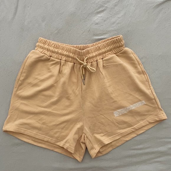 4 pairs of Blush Mark sweat shorts - Picture 11 of 11